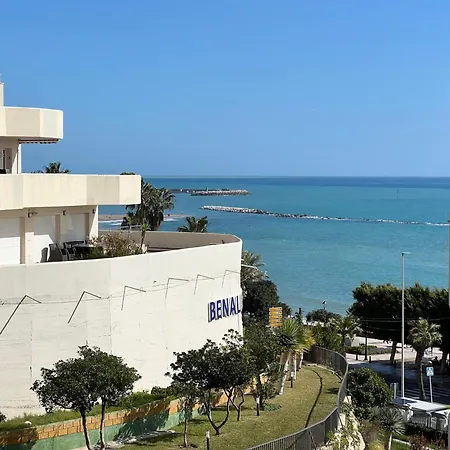 Benalbeach Ocean View *