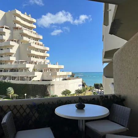 Benalbeach Ocean View Apartament *
